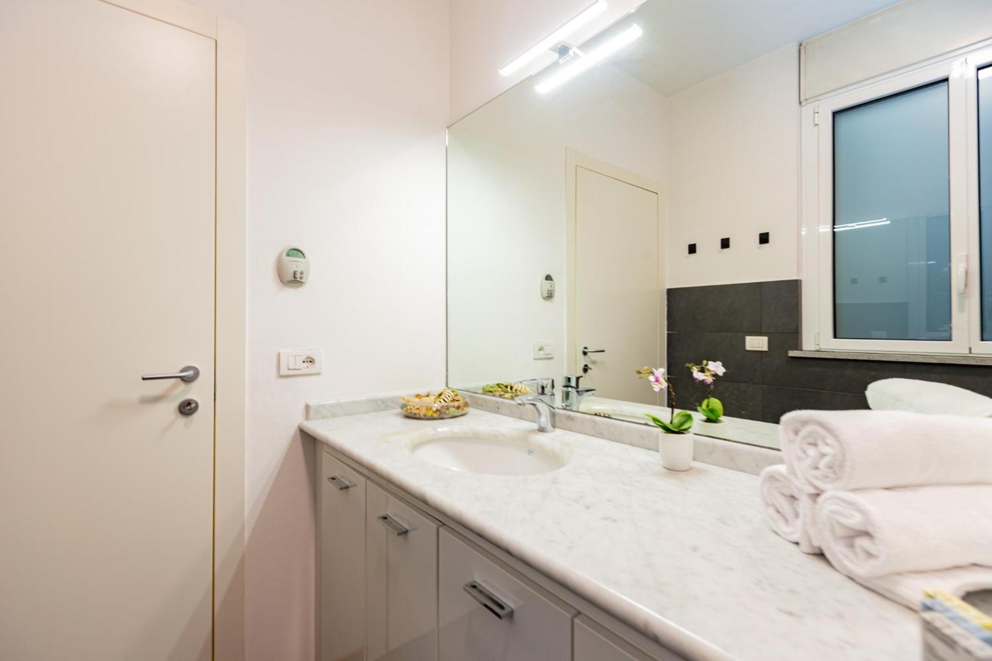 Premuda20 Milan Elegant Apartment Milão Exterior foto